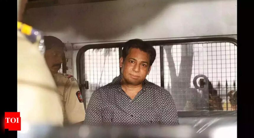 After 25 years in prison, 1993 Mumbai blasts convict Abu Salem moves HC for remission, early release | Mumbai News