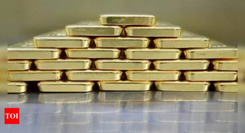 Airline employee caught with gold dust worth 1.10 crore in Mumbai | Mumbai News