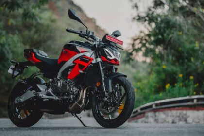 Aprilia Tuono 457 first impressions: Proper, no-nonsense streetfighter!