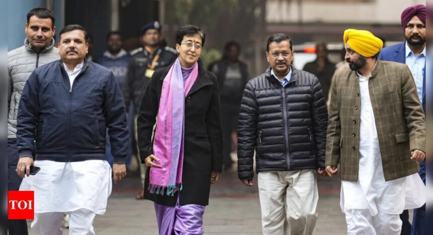 Kejriwal calls Punjab CM, MLAs for meet; Congress & BJP claim rift within AAP | India News